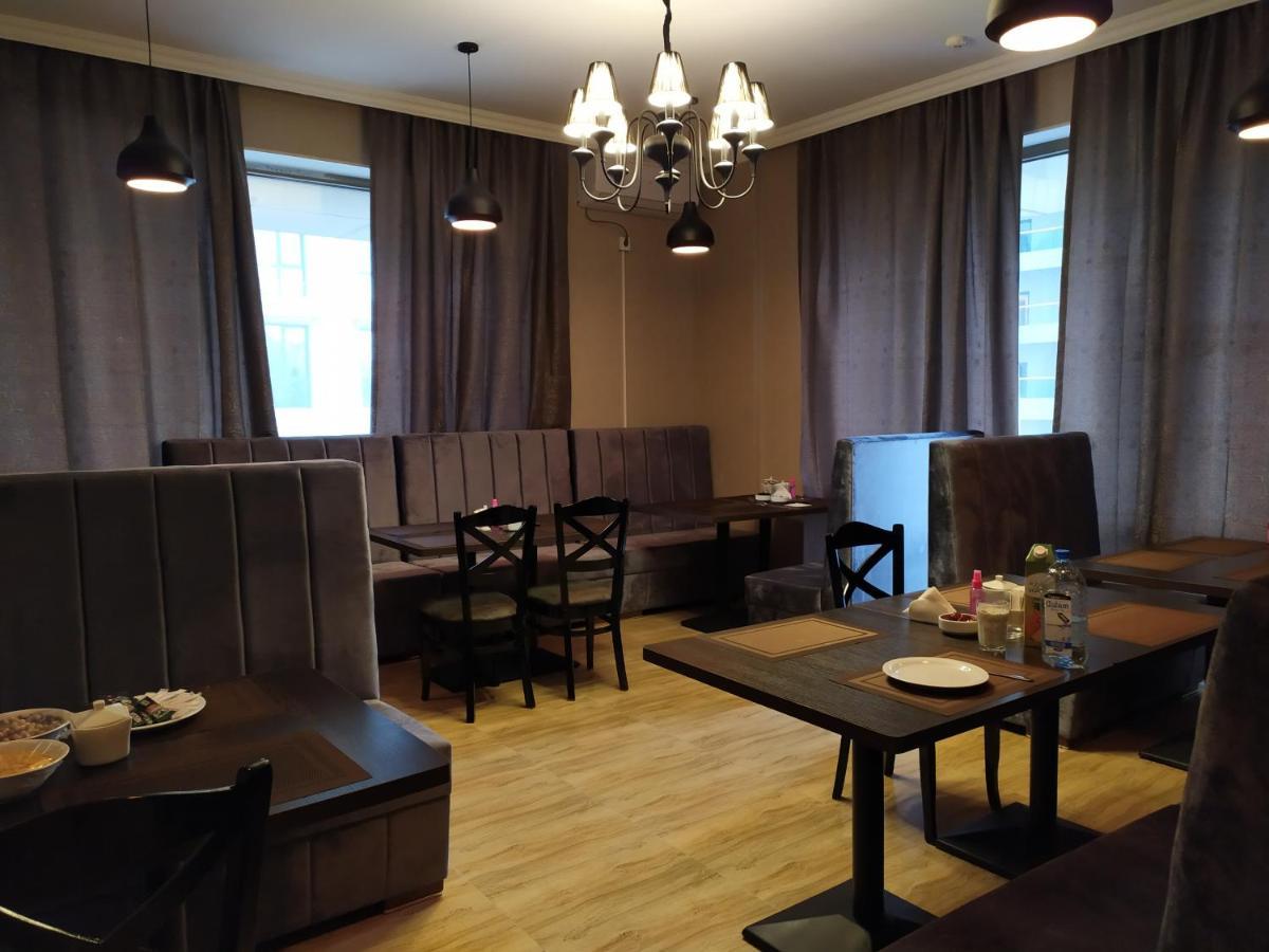 The Clocktower Hotel Баку Екстериор снимка