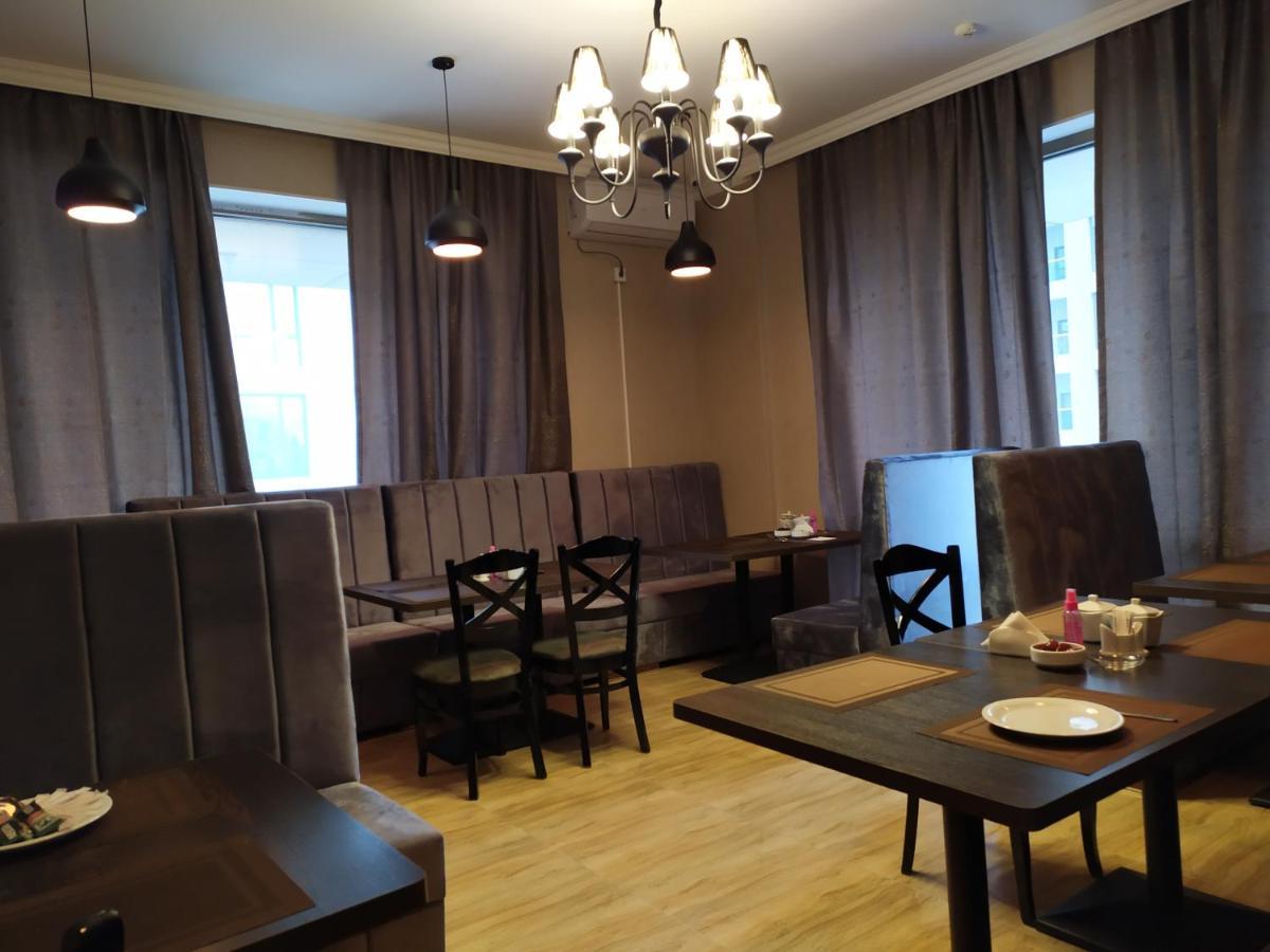 The Clocktower Hotel Баку Екстериор снимка